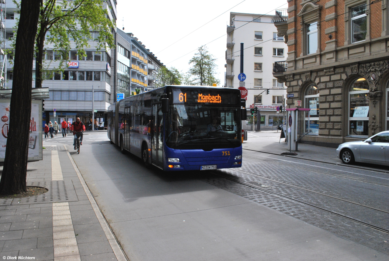 751 (MZ SW 751) · Bahnhofstraße