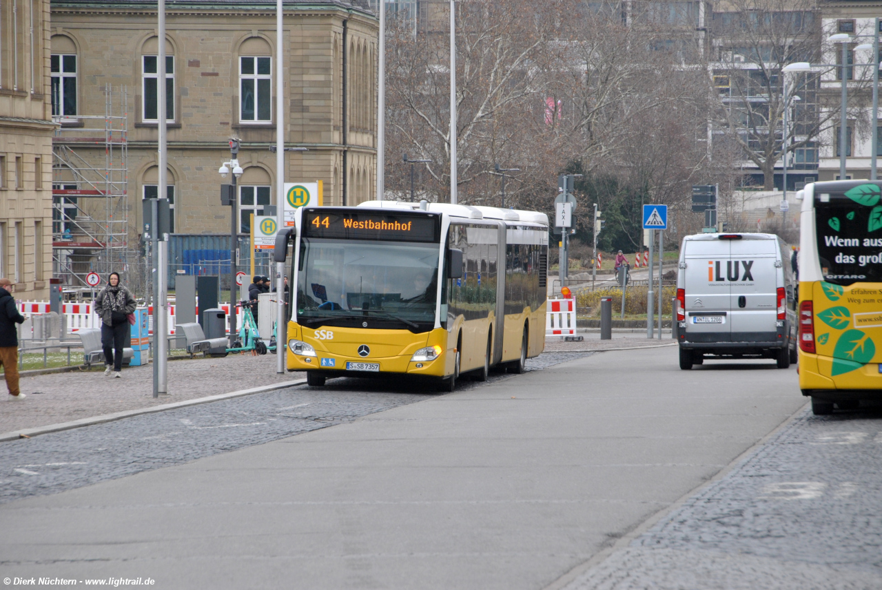 7357 (S SB 7357) · Schlossplatz