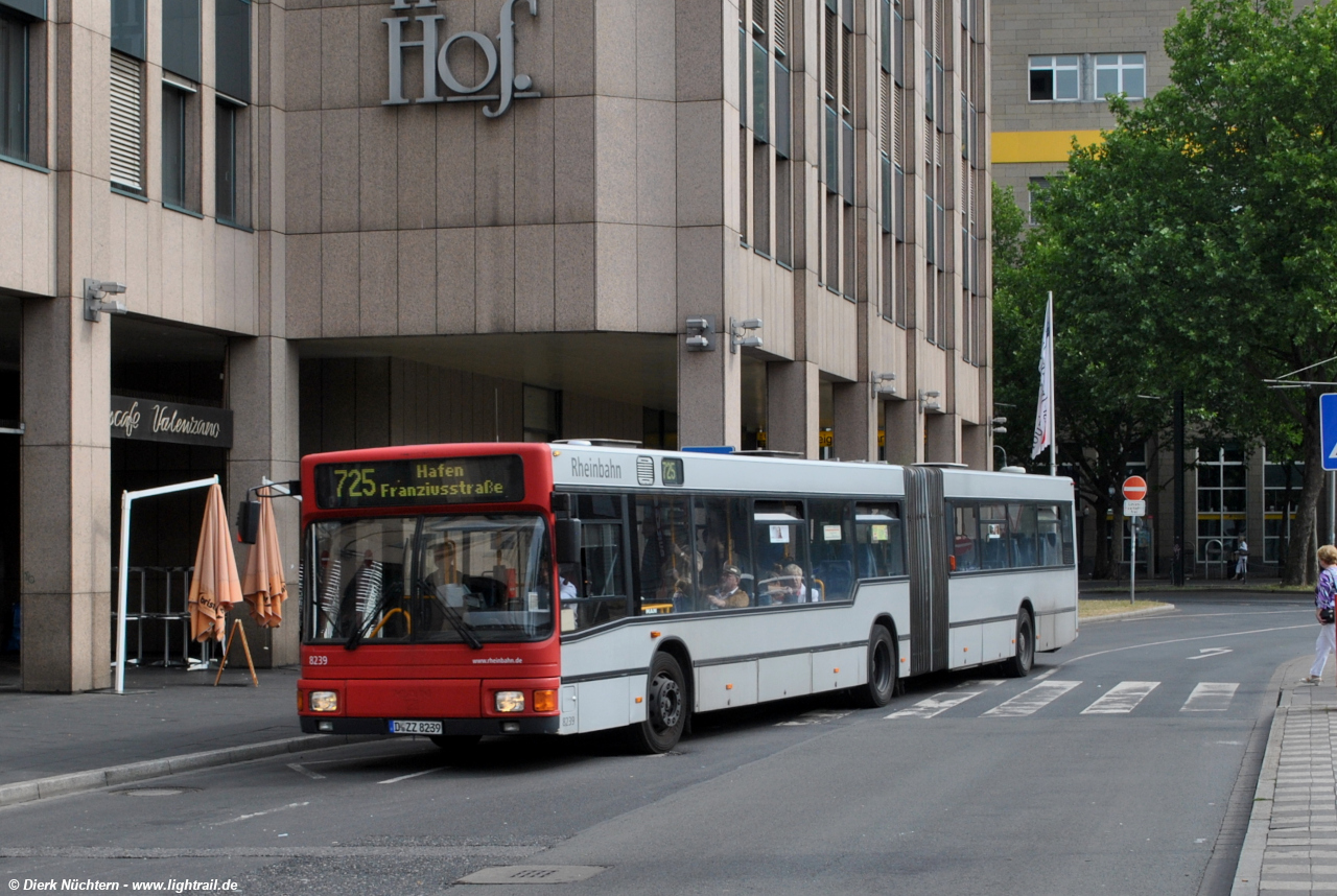 8239 (D ZZ 8239) · Düsseldorf Hbf