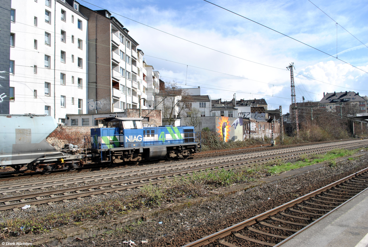 4 · Düsseldorf Wehrhahn