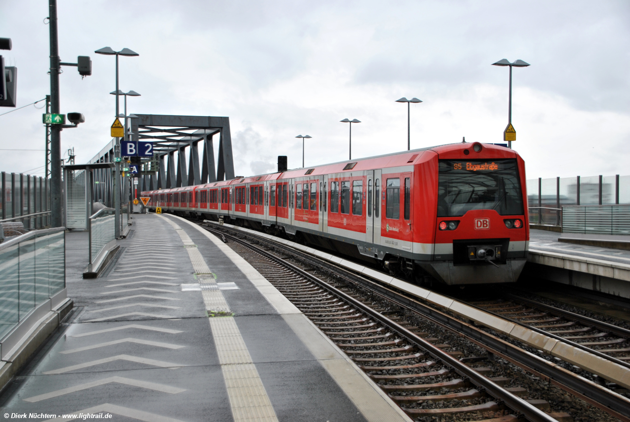474 140 · Hamburg Elbbrücken