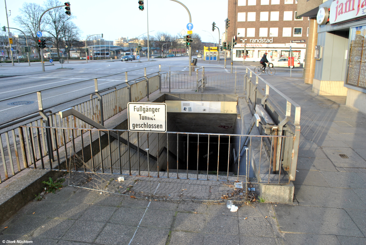 Wandsbek Markt, 10.04.2011