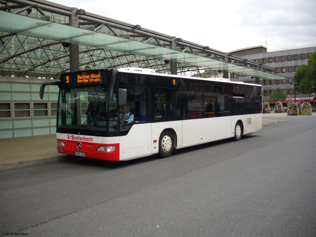 48 (HAM B 1048) Willy-Brandt-Platz / Hbf