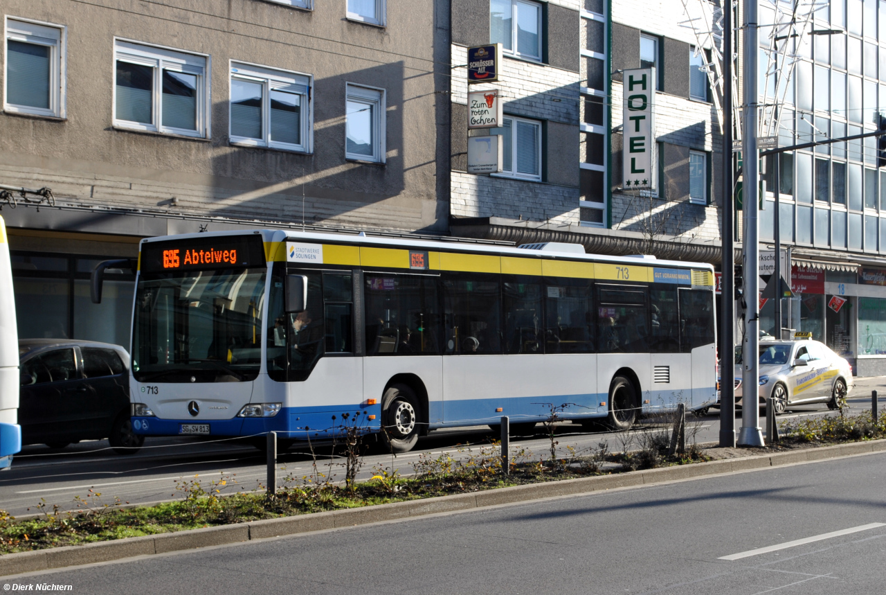 713 (SG SW 813) Mühlenplatz -> Rathausplatz