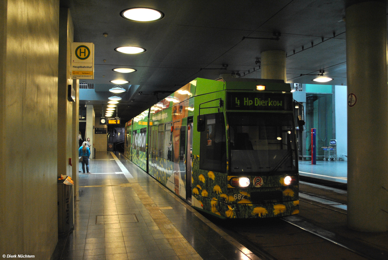 682 · [U] Rostock Hauptbahnhof