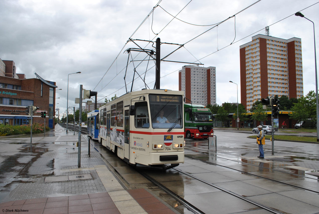 704 · Lütten Klein Zentrum