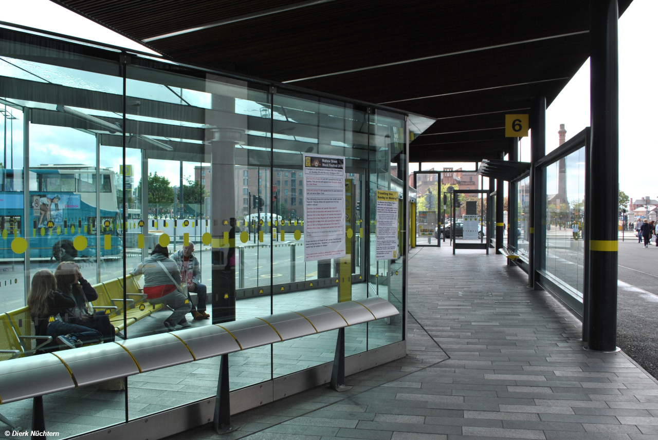 Liverpool One Bus Station, 27.08.2011