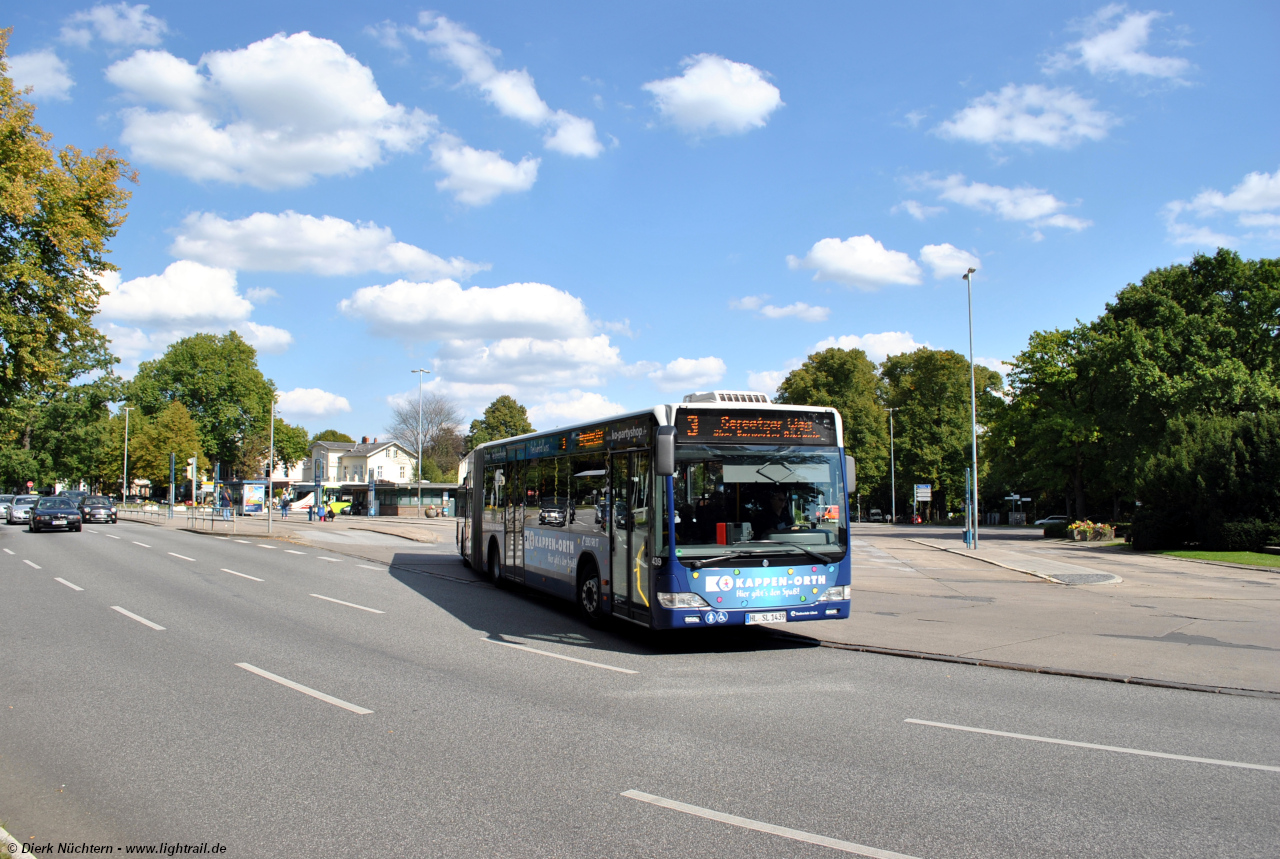 439 (HL SL 1439) · Gustav-Radbruch-Platz