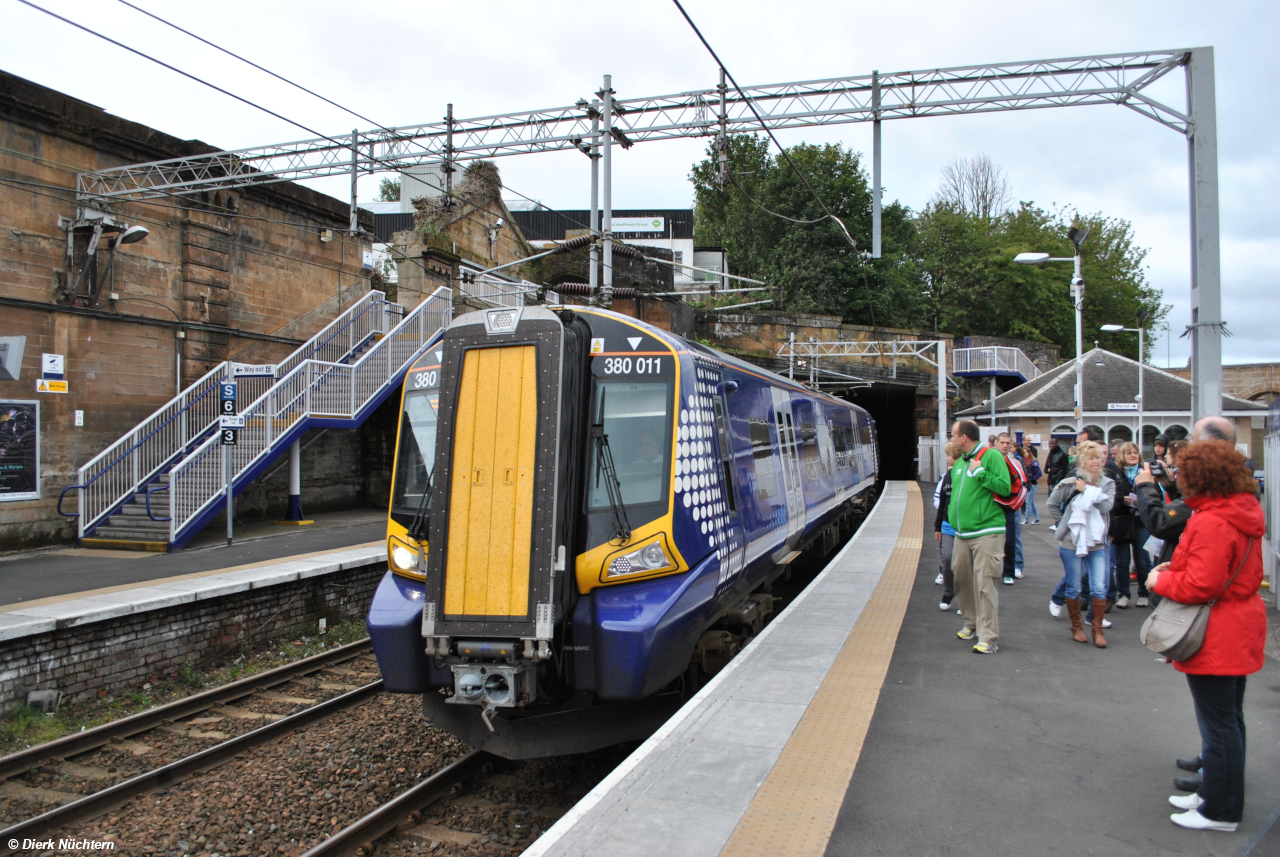 380 011 · Greenock Central