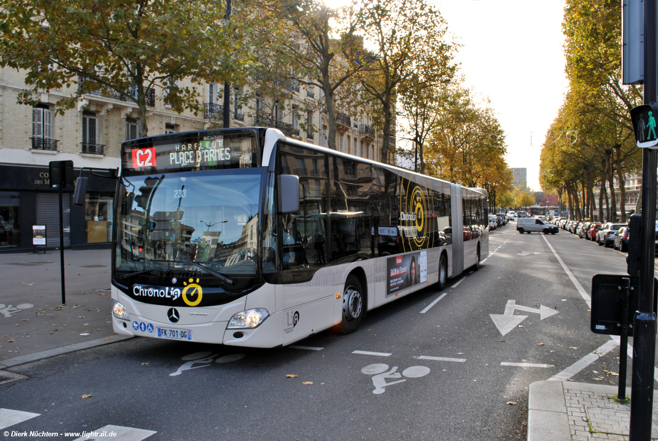 233 (FK 701 QG) · Pl. Thiers