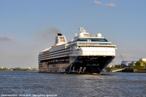 Mein Schiff 2 in Hamburg