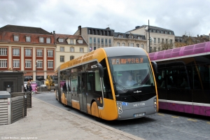 1327 (CX 821 HF) · République