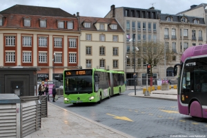 2143 (FY 956 RN) · République