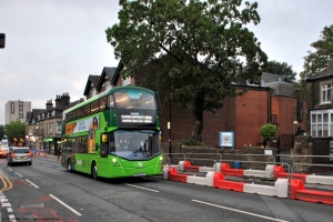 35907 (ML22 XLA) · Headingley Arndale -> St Michaels Church