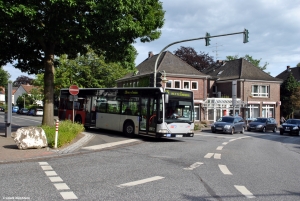 0601 (HH UX 876) · Reinbek, Landhausplatz